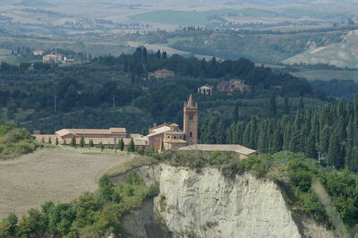 Crete Senesi y la Abadía de Monte Oliveto
