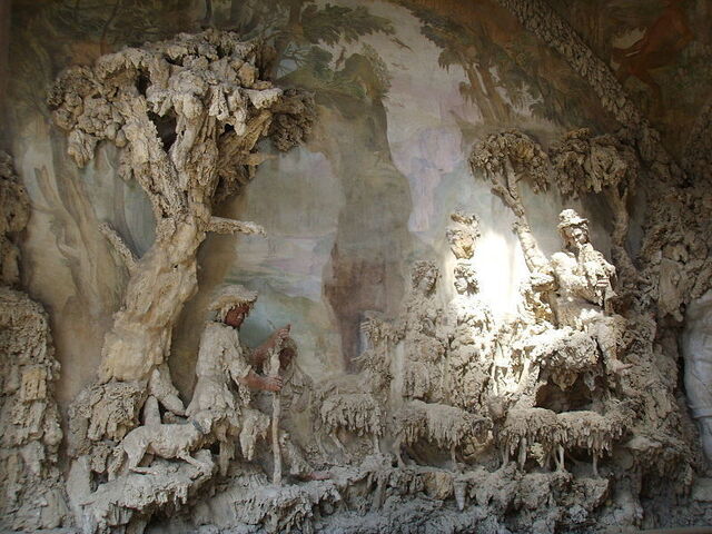 Buontalenti Gruta, interior
