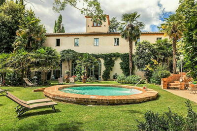 Castelletto, exterior