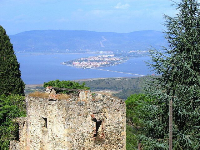 Vista desde la torre de Monte Argentario