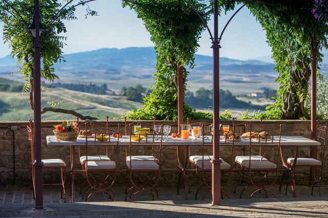 Vistas, Villa il Borgo