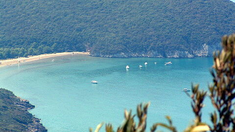 Vista de Cala di Forno Bay