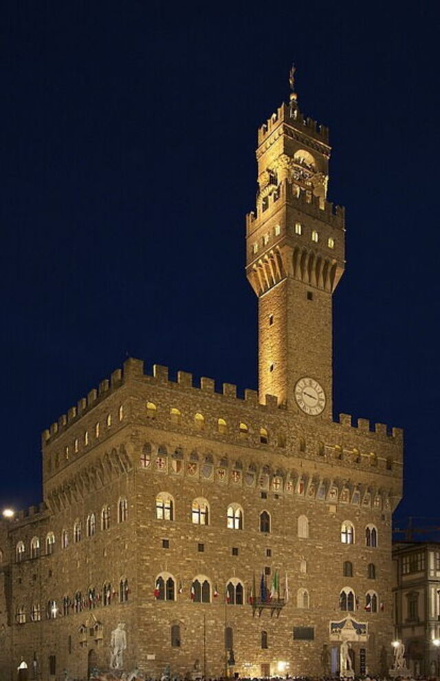 Palazzo Vecchio por la noche