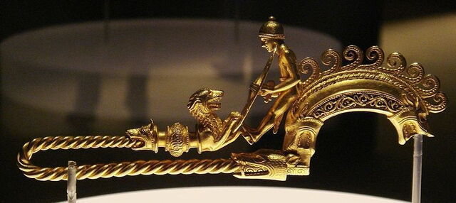 Ejemplo de una fíbula de oro