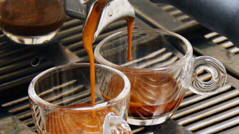 Cálido interior de una Trattoria