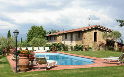 Alessandra Alla Poggetta, villa