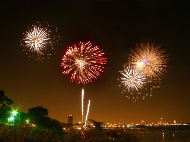 espectaculares fuegos artificiales