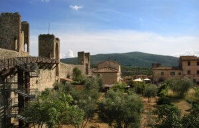 Vista de las murallas de Monteriggioni