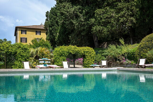 Castel Ruggero, piscina