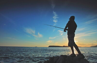 Pesca en el mar en la Toscana