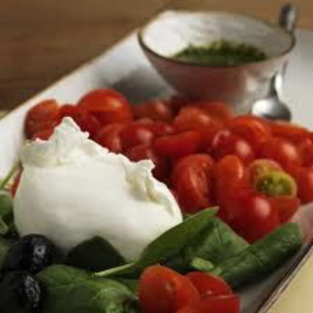mozzarella y tomates