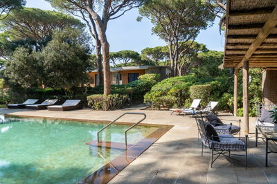 Villa La Pineta, dormitorio 3