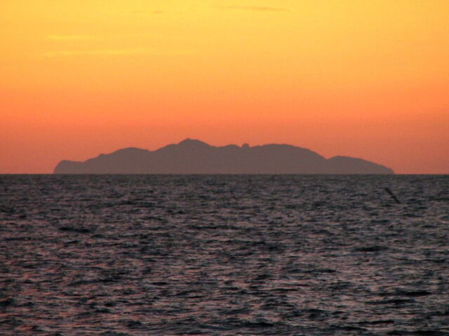 Isla Gorgona al atardecer