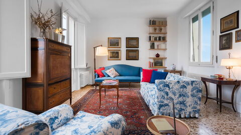 Villa En El Punto De Mira : Apartamento Orto Botanico con terraza y vistas a la cúpula, salón