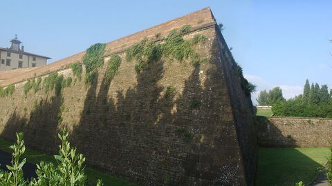Murallas del fuerte Belvedere