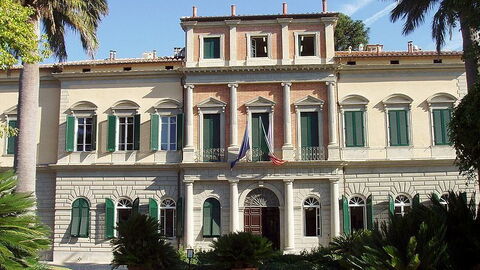 Escuela en los jardines botánicos de Pisa