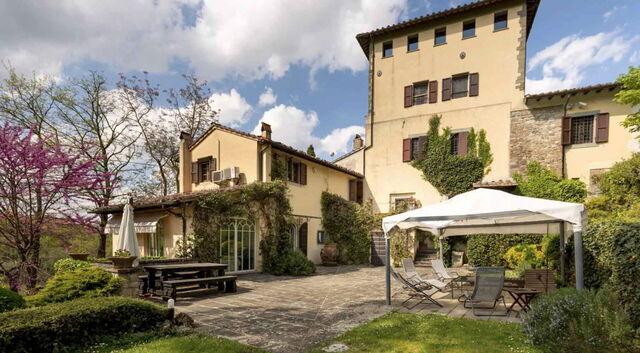 Castello Uliveta, patio