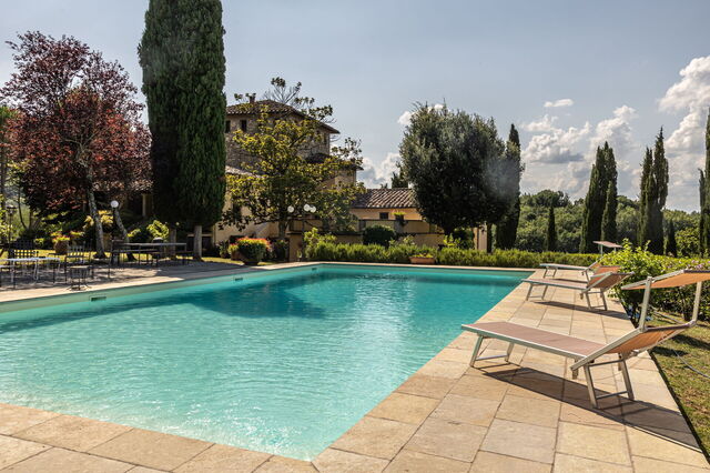 Castello Uliveta, piscina