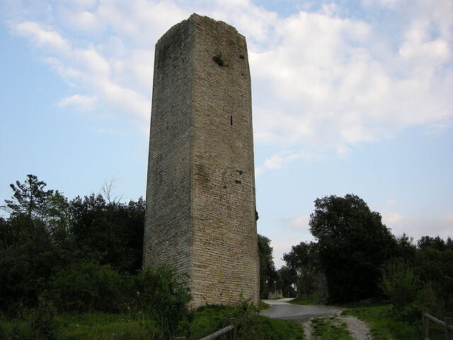 Monsummano Terme torre del castillo