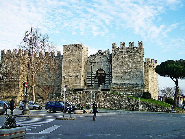Castillo en la ciudad de Prato