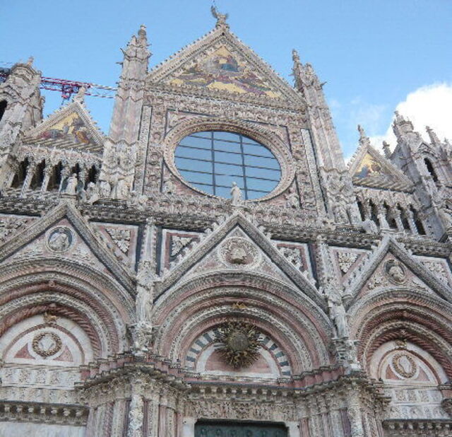 Detalle de la fachada de la Catedral de Siena