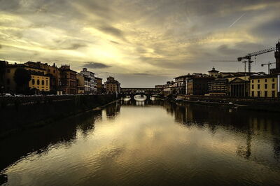 Vista sobre el Arno en Florencia