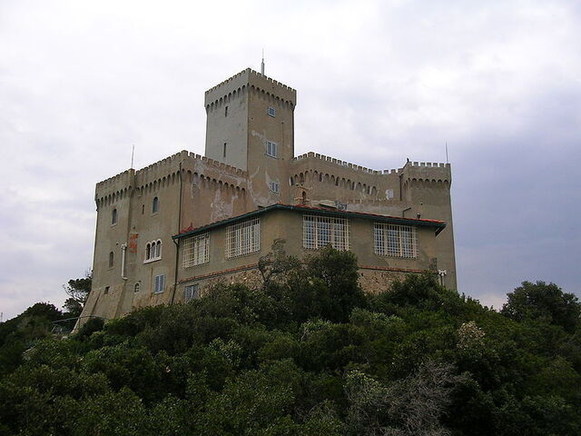 primer plano de castillo sonnino