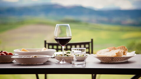 Una comida con vistas en la Toscana