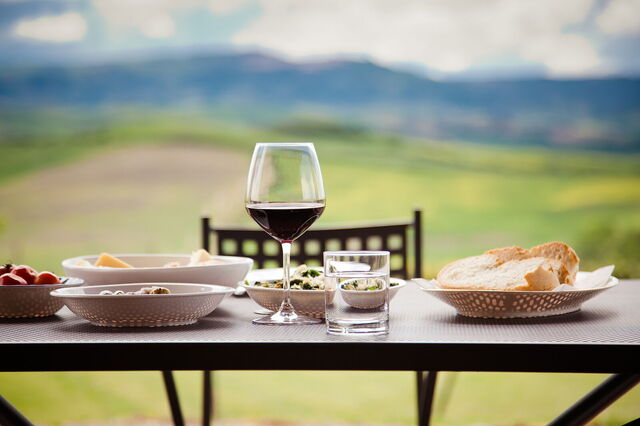 Una comida con vistas en la Toscana