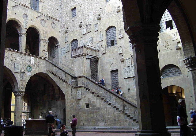 Museo Bargello, patio