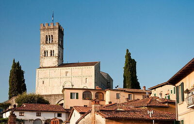 Duomo de Barga de sw