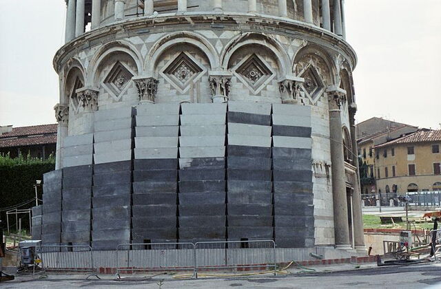 Esfuerzos para mejorar el balance de la torre Inclinada de PIsa
