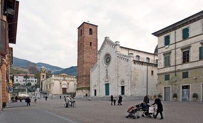 Plaza de la ciudad de Pietrasanta