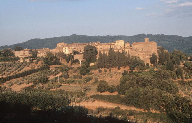 cercano pueblo de Volpaia