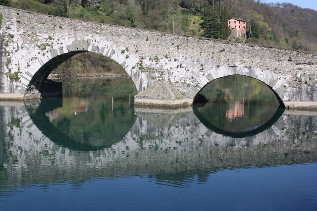 El puente del diablo, Borgo a Mozzano