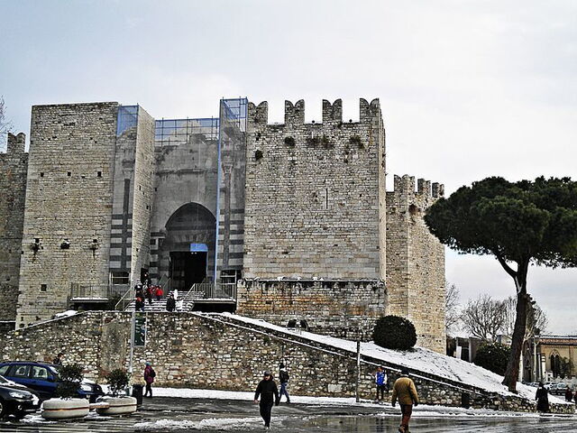 Castillo del Emperador, Prato