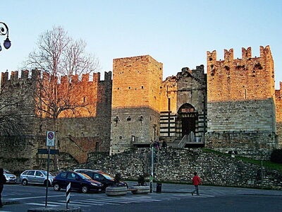 Castillo del Emperador en el atardecer