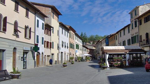 Calle principal en Gaiole en Chianti