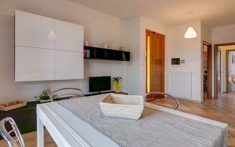 La Casina Del Canneto: Mueble, Habitación, Propiedad, Diseño De Interiores, Edificio, Suelo, Casa, Bienes Raíces, Habitación, Suelos De Madera