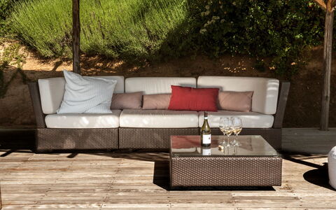 Casale Porano: Mueble, Mesa De Café, Mesa, Sofá, Sala, Habitación, Mimbre, Propiedad, Diseño De Interiores, Sofá Cama