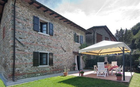 Il Palazzetto: Propiedad, Casa, Casa, Edificio, Cabaña, Bienes Raíces, Techo, Casa De Campo, Fachada, Vía Muerta