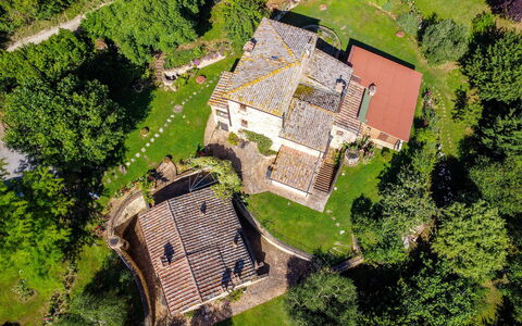 Villa Ardene: Propiedad, Edificio, Planta, Verde, El Terreno Del Lote, Paisaje Natural, Arquitectura, Diseño Urbano, Árbol, Hierba