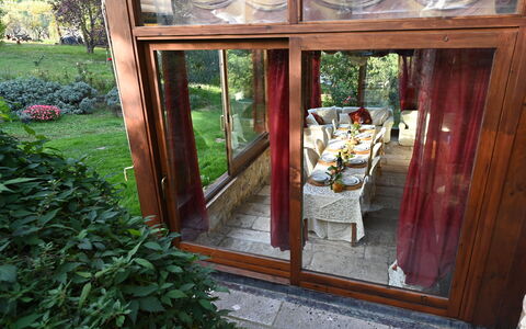 Villa Ardene: Planta, Madera, Puerta, Diseño De Interiores, Manchas De Madera, Edificio, Madera Dura, Sombra, Árbol, Porche