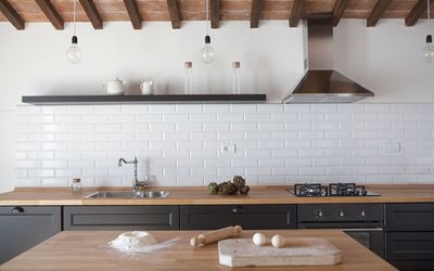 Fienile Quercia 2: Habitación, Mostrador, Propiedad, Cocina, Mueble, Diseño De Interiores, Loseta, Techo, Suelo, Edificio