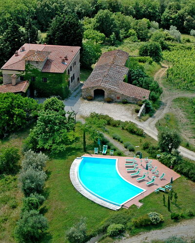 Fattoria Di Quercia Al Poggio: Paisaje Natural, Complejo Deportivo, Fotografía Aérea, Vista Panorámica, Paisaje, Inmuebles, Jardín Botánico, Hierba, Árbol, Fotografía
