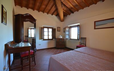 Appartamento Lilla: Habitación, Propiedad, Edificio, Techo, Mueble, Diseño De Interiores, Suelo, Casa, Madera Dura, Haz