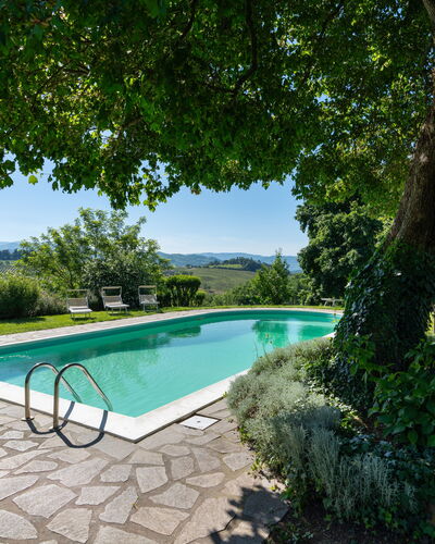 La Forra: Agua, Planta, Piscina, Cielo, Azur, Árbol, Sombra, Mueble Para Exteriores, Casa, Ocio