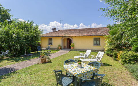 I Pioppi: Propiedad, Casa, Bienes Raíces, Cabaña, Edificio, Yarda, Casa, Casa De Campo, Inmuebles, Área Rural