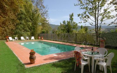 Villa Del Conte: Piscina, Propiedad, Patio Interior, Hierba, Ocio, Bienes Raíces, Inmuebles, Casa, Yarda, Árbol