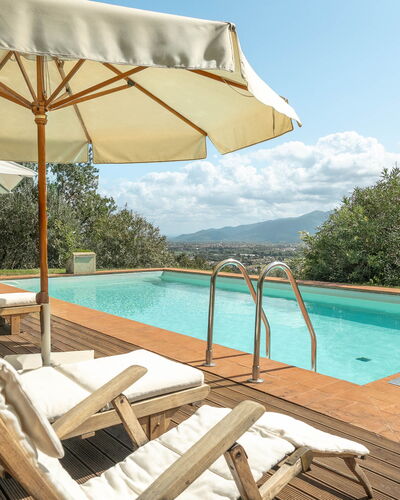 Il Vignale: Piscina, Recurso, Mueble, Eco Hotel, Mueble Para Exteriores, Silla, Hotel, Villa, Sombra, Sunlounger